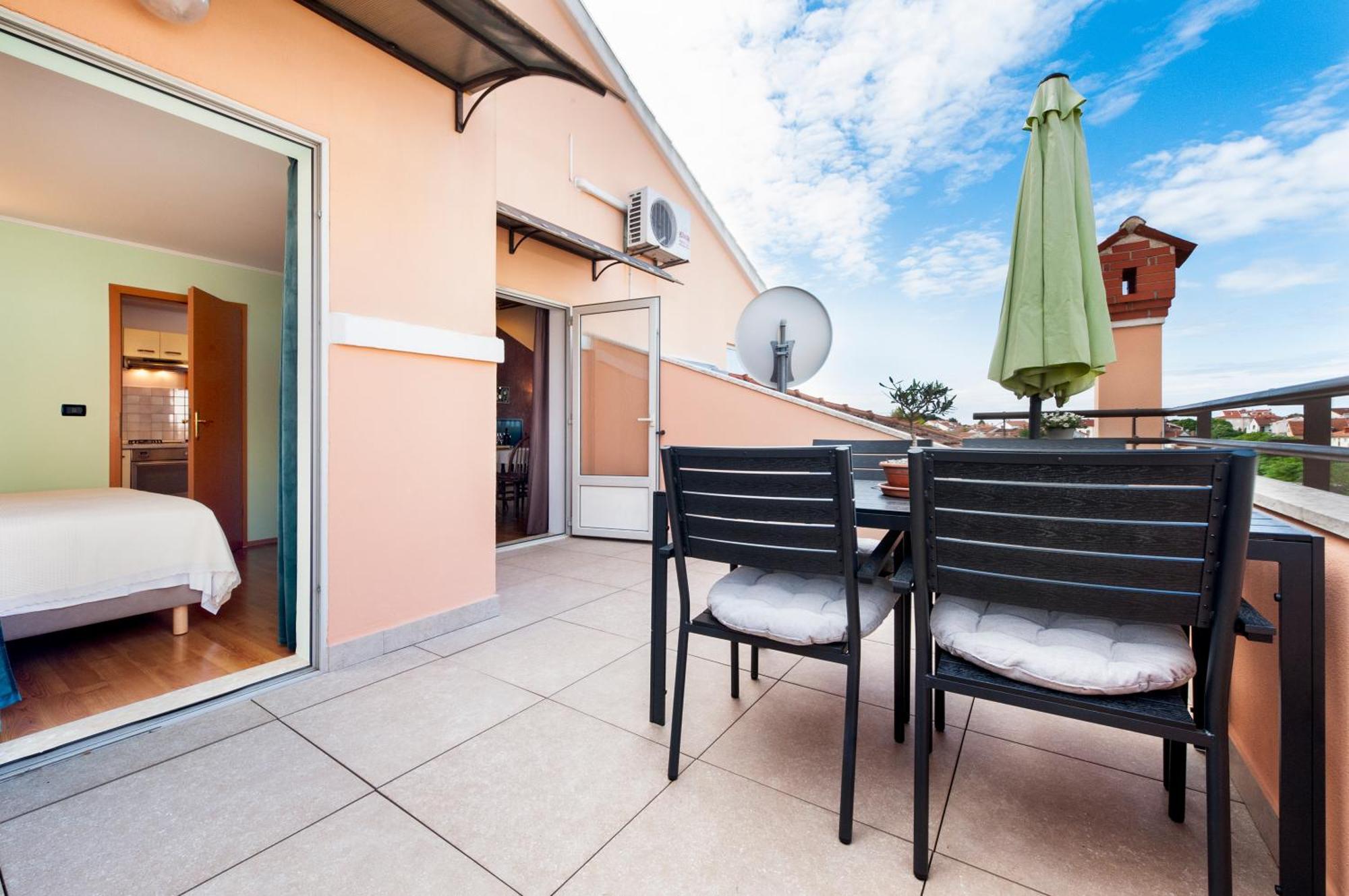 Olea Magica Apartments Ровинь Экстерьер фото